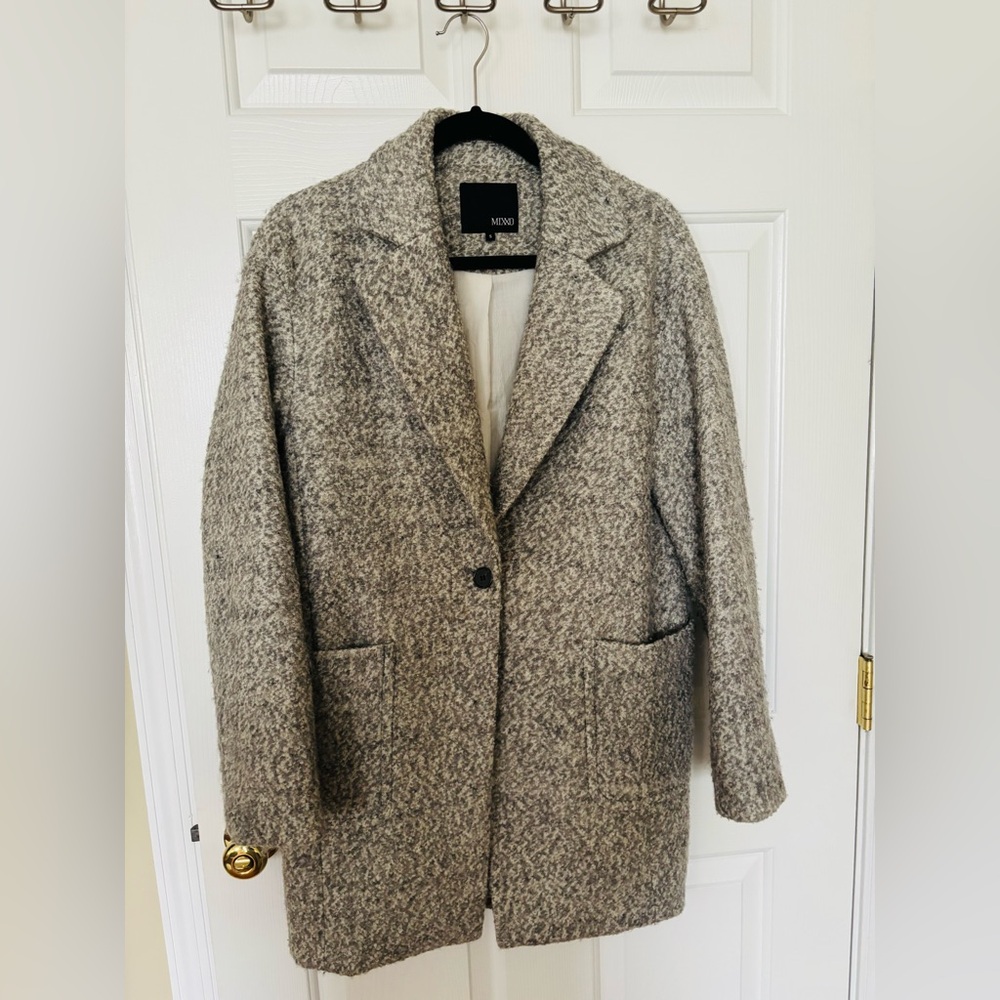 MIXXO coat from Korea